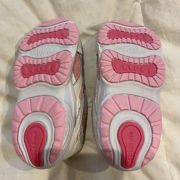 NEW Stride Rite Sneakers - Picture 5 of 5